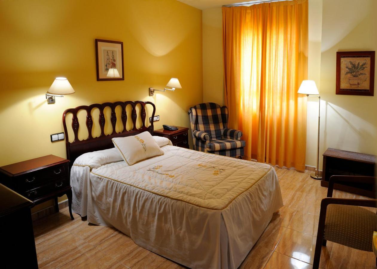 Hotel El Oasis Carchel 객실 사진